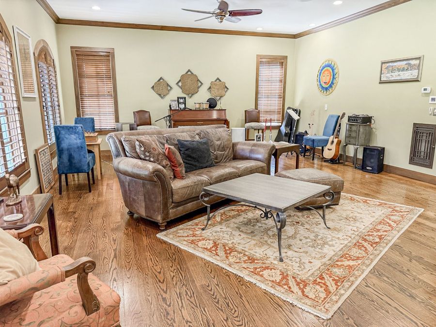 Property Image 45