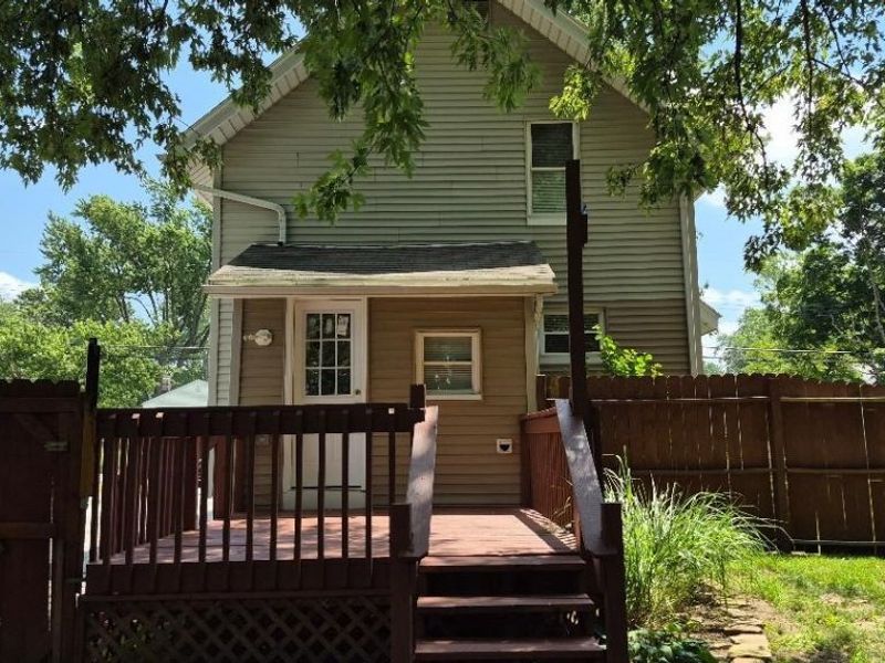 589 Highland Avenue, Barberton, OH 44203 Photo 3