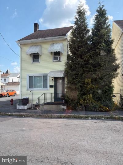 439 CARBON STREET , MINERSVILLE, PA 17954