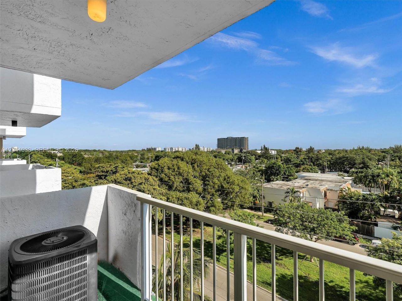 2020 NE 135th St , Unit 601, North Miami, FL 33181 Photo
