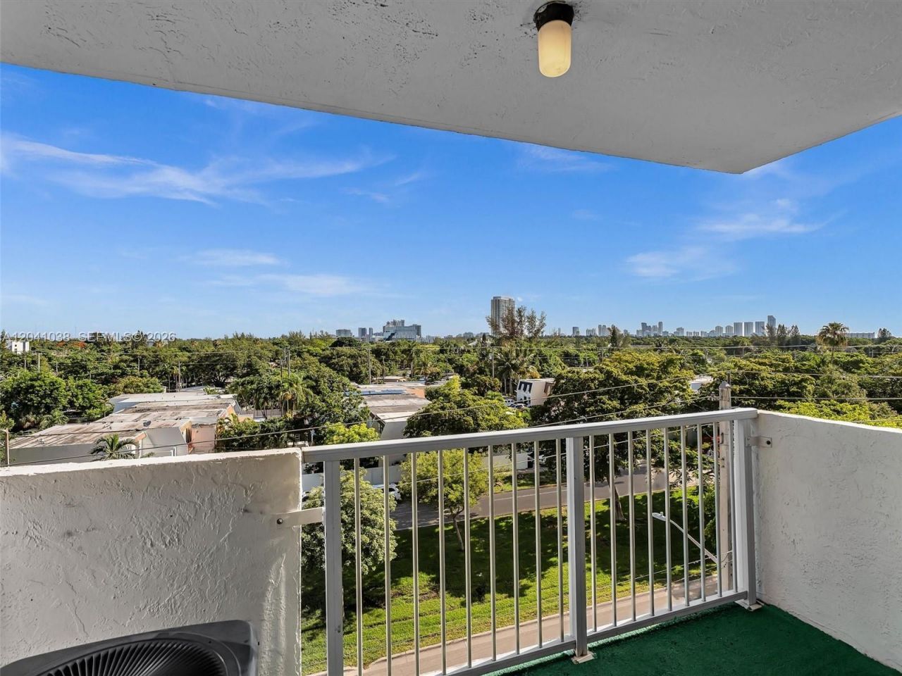 2020 NE 135th St, Unit 601, North Miami, FL 33181 Photo
