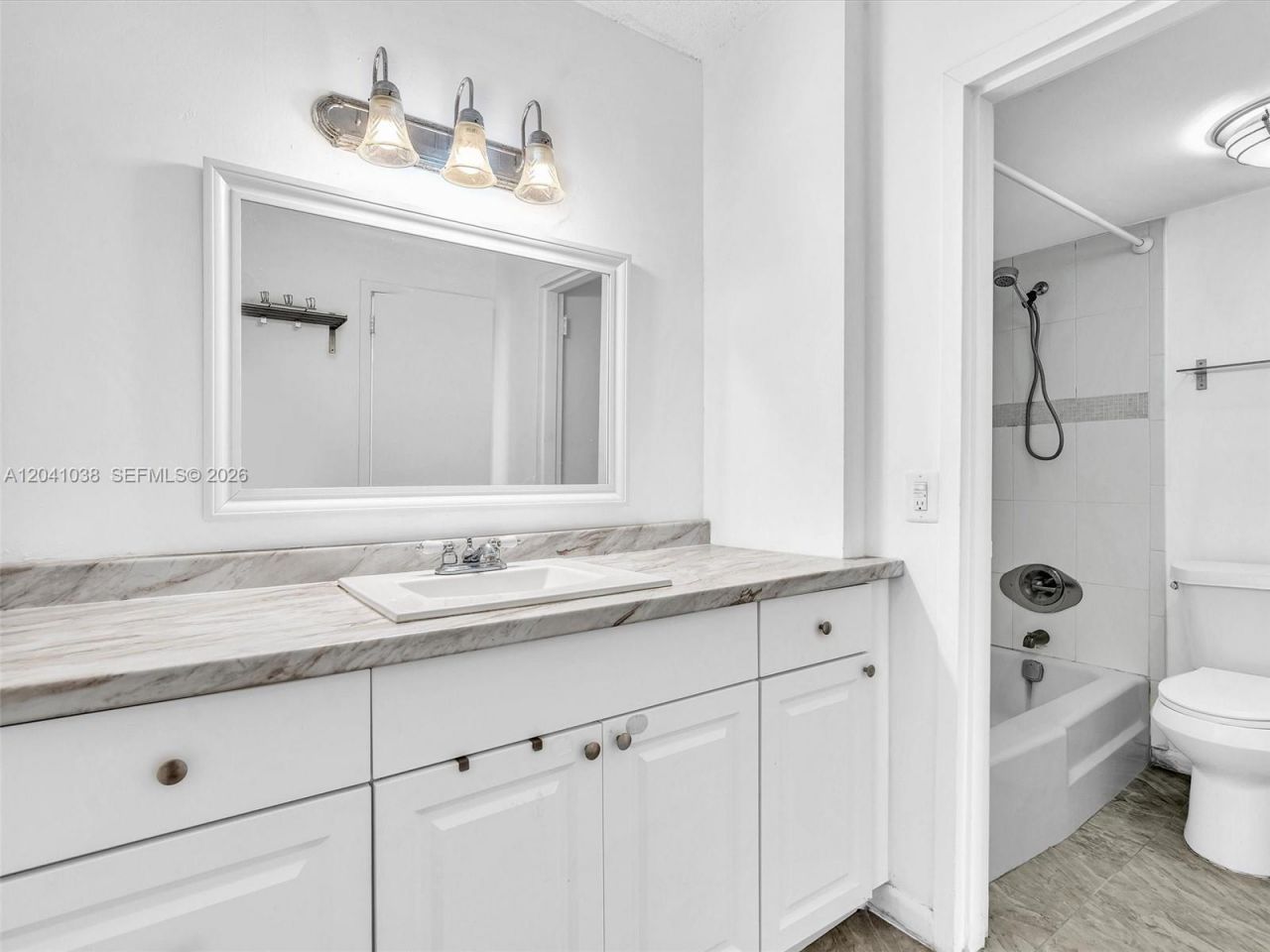 2020 NE 135th St , Unit 601, North Miami, FL 33181 Photo