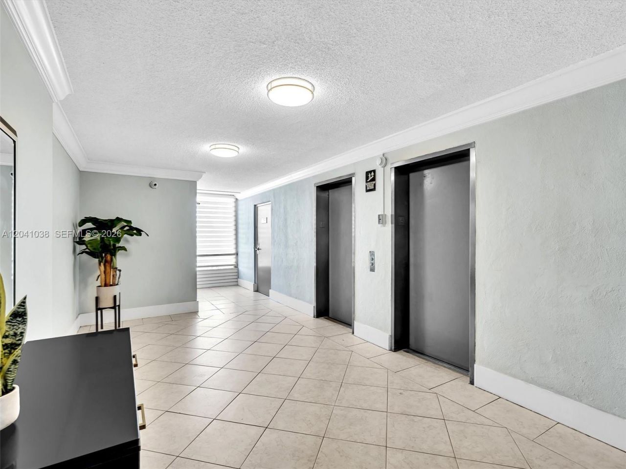 2020 NE 135th St , Unit 601, North Miami, FL 33181 Photo