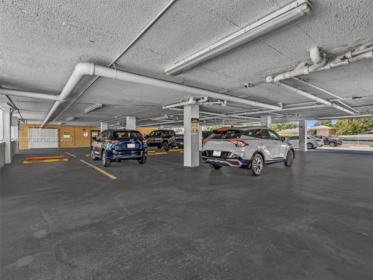 2020 NE 135th St, Unit 601, North Miami, FL 33181 Photo