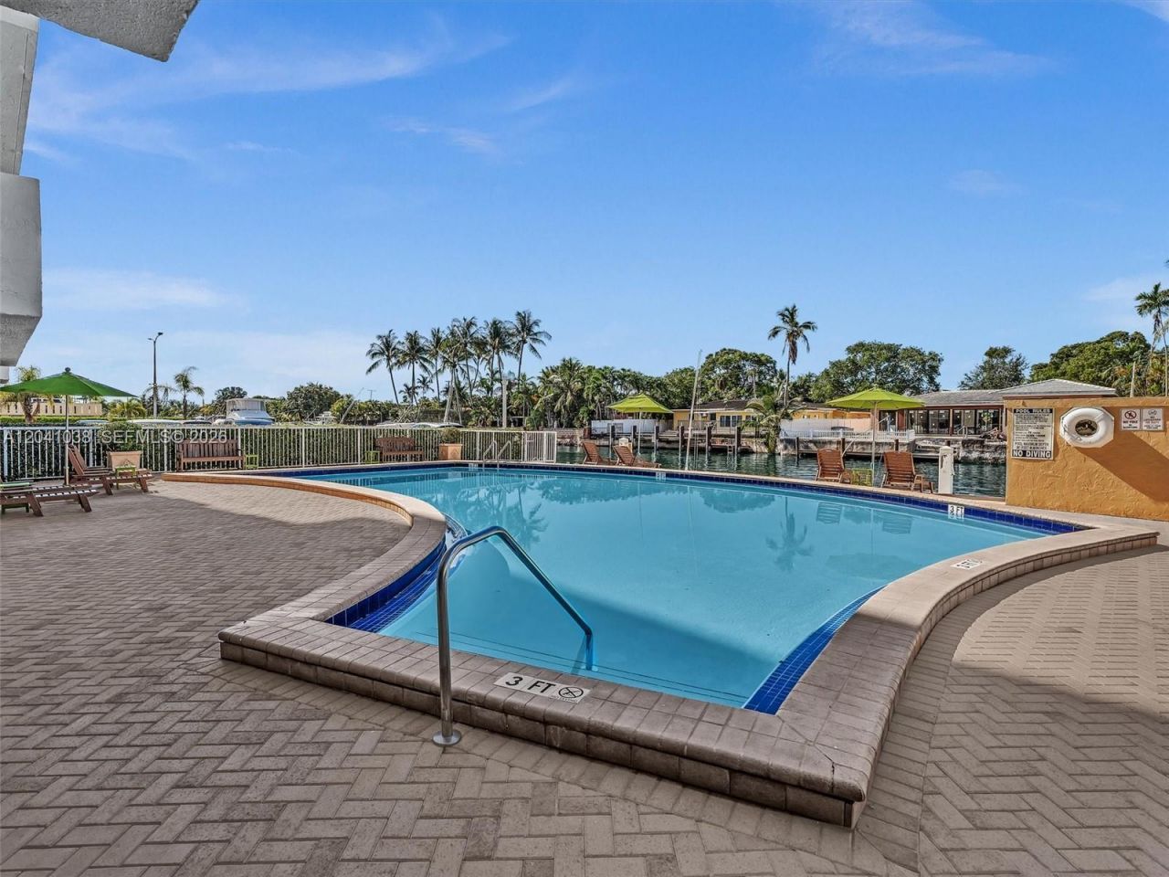 2020 NE 135th St, Unit 601, North Miami, FL 33181 Photo