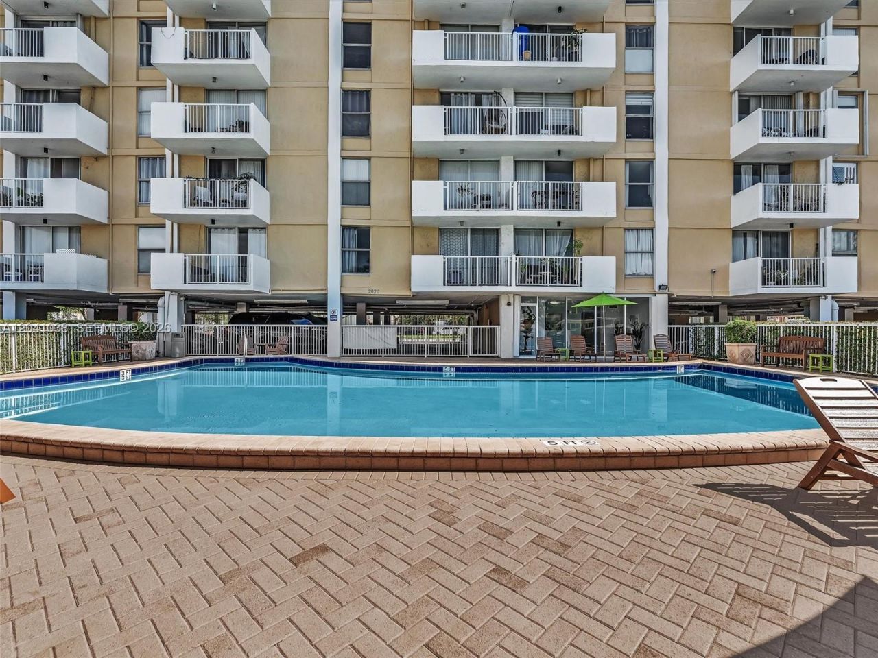 2020 NE 135th St, Unit 601, North Miami, FL 33181 Photo