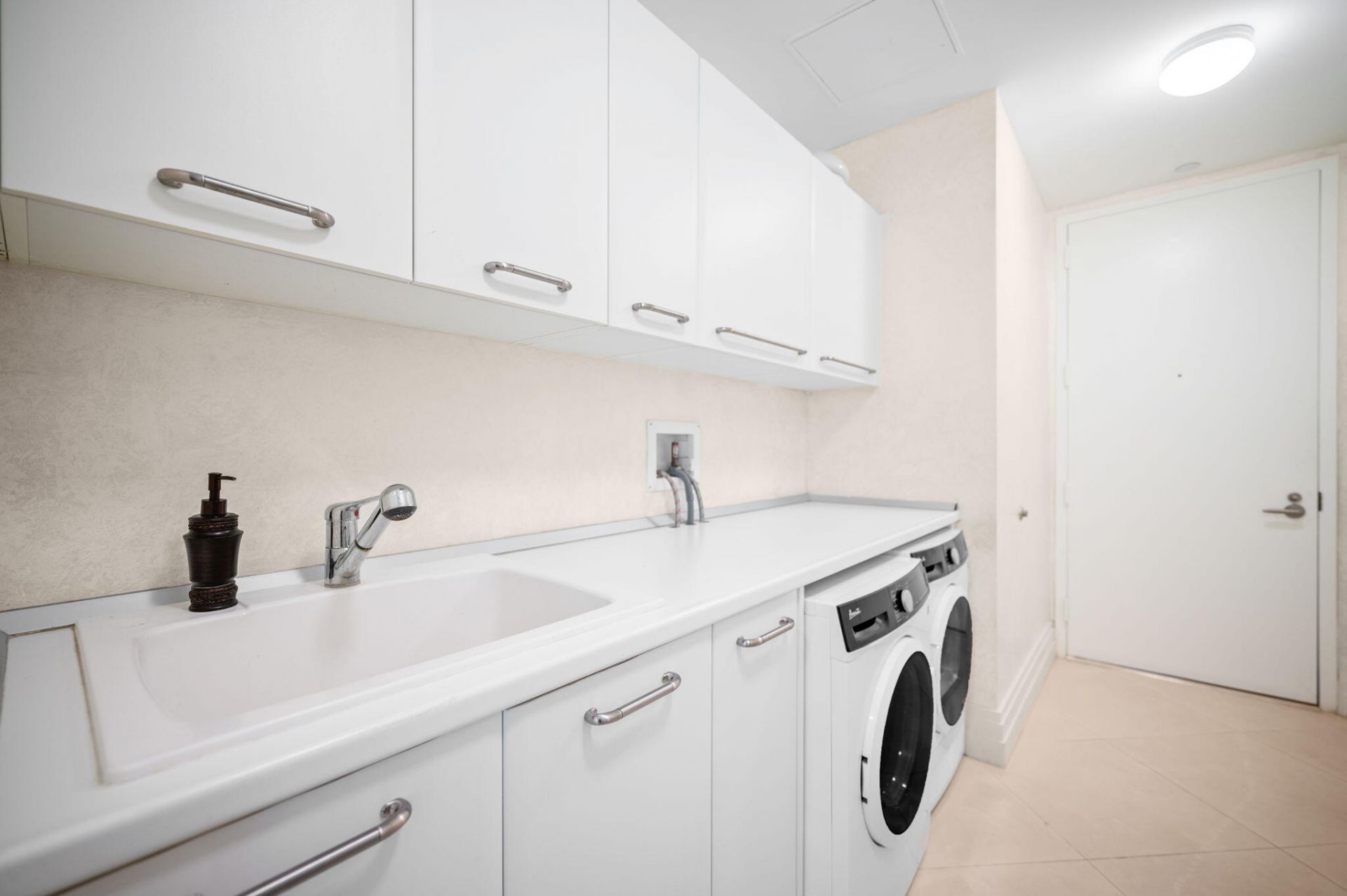 16051 Collins Avenue, Unit 1902, Sunny Isles Beach, FL 33160 Photo