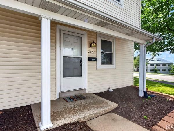 2701 Falcons Way , Unit 132, St Charles, MO 63303