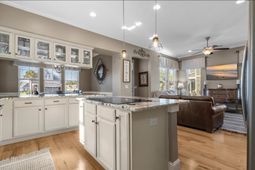 840 Crystal Water Way  photo 4