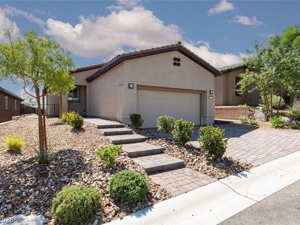 92 Stone Bluff Lane , Henderson, NV 89011