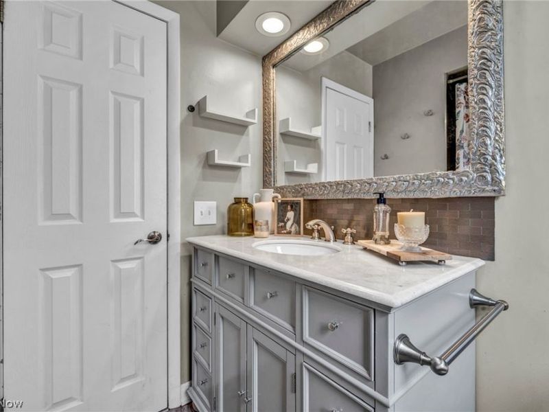 6491 Longridge Road, Mayfield Heights, OH 44124 Photo 22