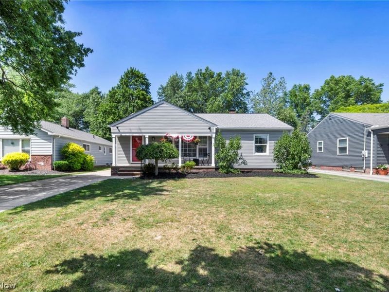 6491 Longridge Road, Mayfield Heights, OH 44124 Photo 3