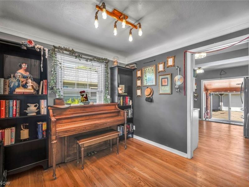 6491 Longridge Road, Mayfield Heights, OH 44124 Photo 6