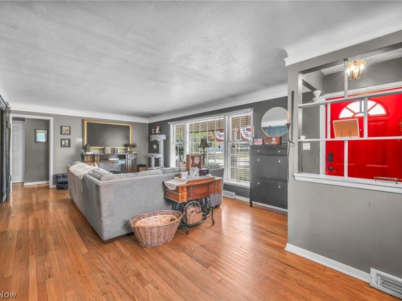 6491 Longridge Road, Mayfield Heights, OH 44124 Photo 7