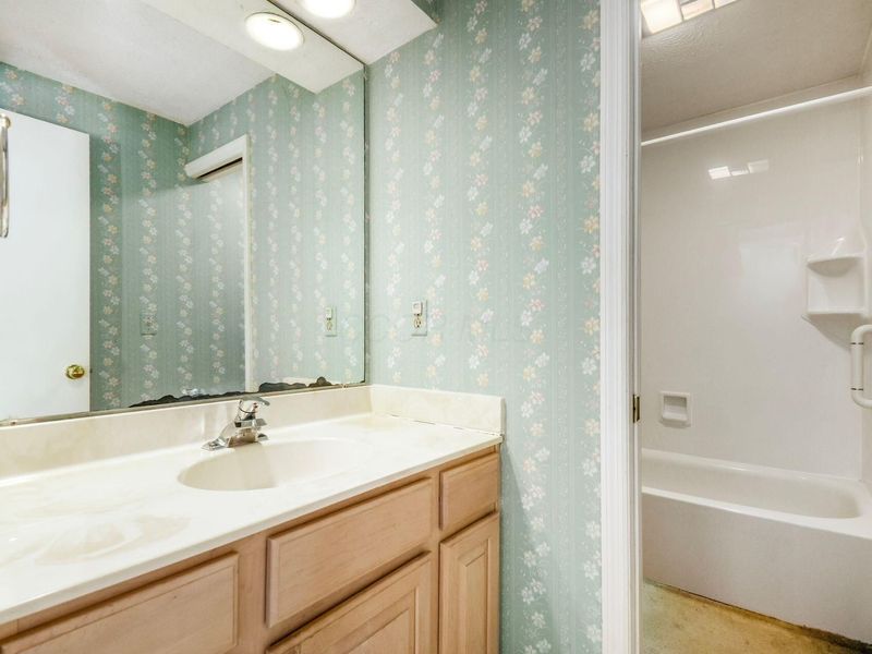 5101 Delancey Street, Columbus, OH 43220 Photo 26