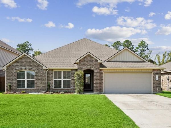 75400 CRESTVIEW HILLS Loop, Covington, LA 70435