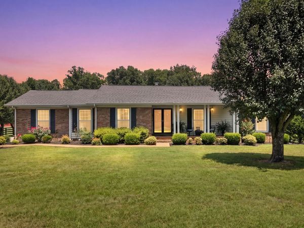 1048 Allen Rd, Murfreesboro, TN 37129