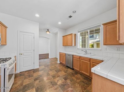 1642 W Minden Village Loop, Minden, NV 89423 Photo