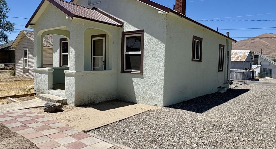213 1/2 E 4th Street, Winnemucca, NV 89445 Photo