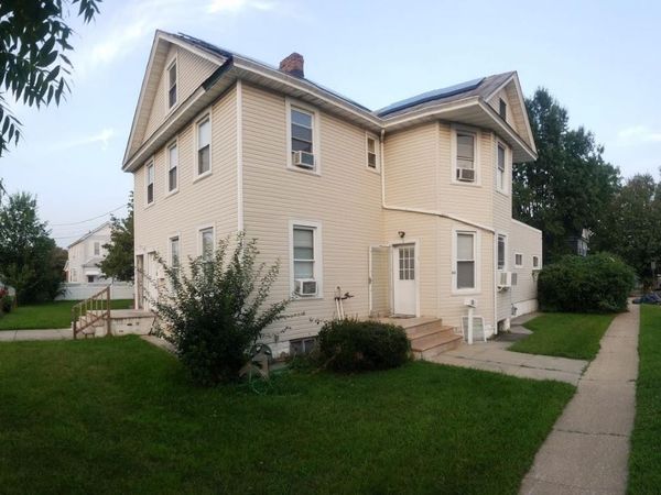 83 Kraemer Street , Unit 3, Hicksville, NY 11801
