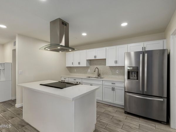 3700 W KEIM Drive, Phoenix, AZ 85019