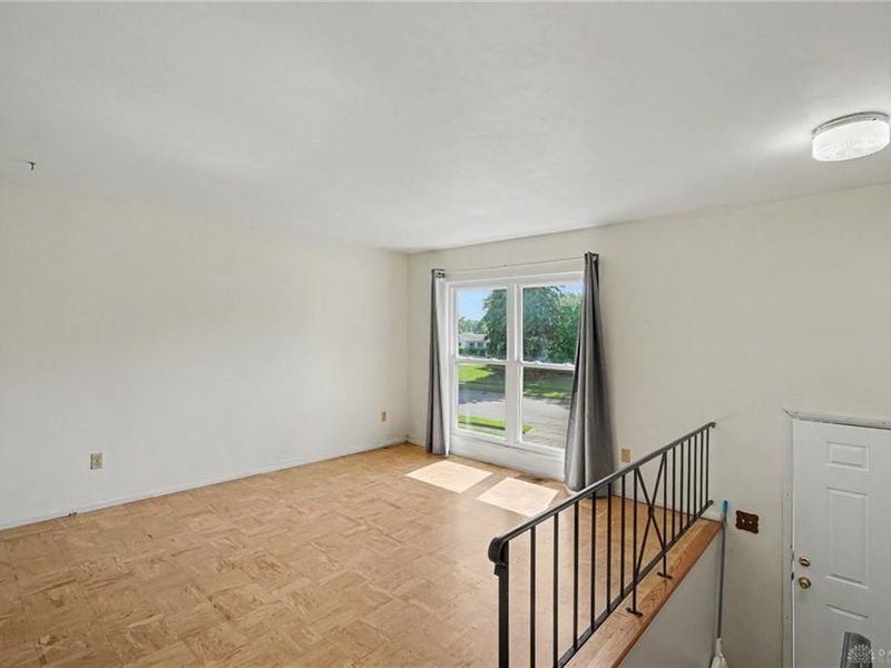 550 Sandy Lane, Franklin, OH 45005 Photo 4