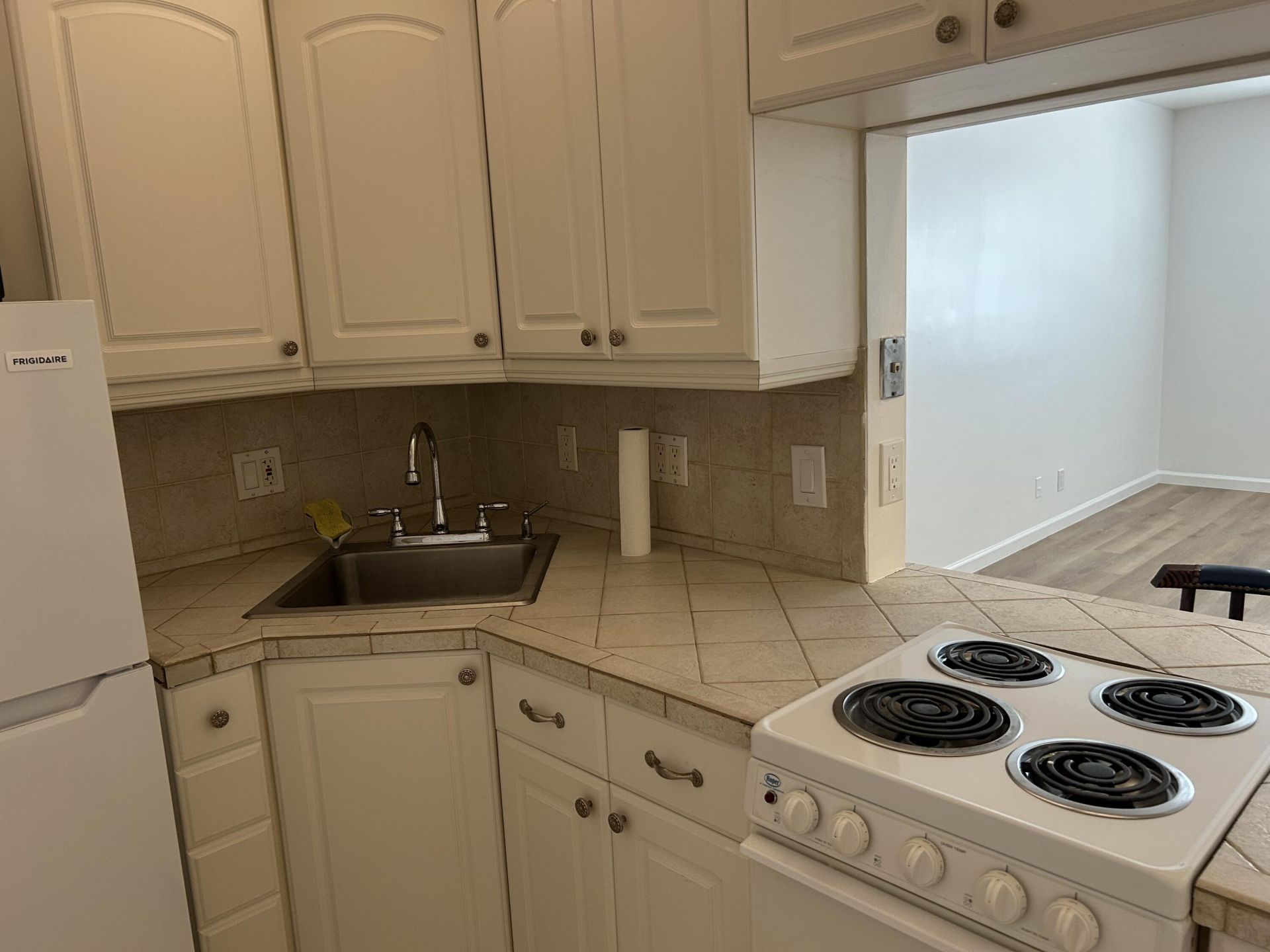 1851 NE 62nd Street, Unit 527, Fort Lauderdale, FL 33308 Photo