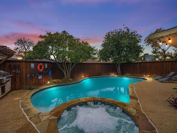 502 Stillmeadow Drive , Richardson, TX 75081
