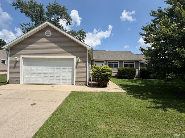 104 E Foster Street, Fort Branch, IN 47648