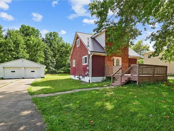 1286 Deforest Road SE, Warren, OH 44484