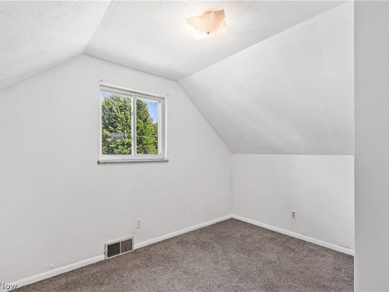 1286 Deforest Road SE, Warren, OH 44484 Photo 12