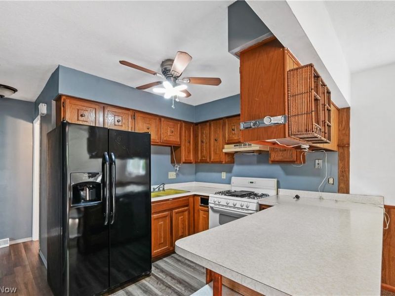 1286 Deforest Road SE, Warren, OH 44484 Photo 4