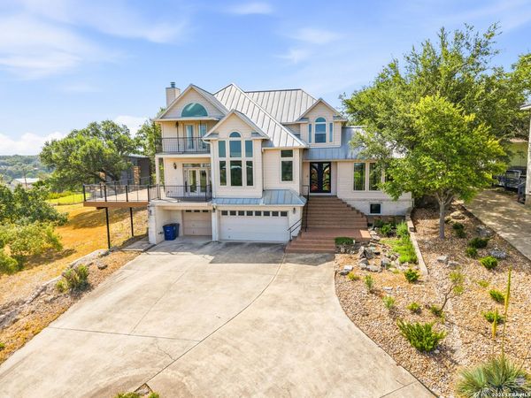 2417 Connie Dr, Canyon Lake, TX 78133