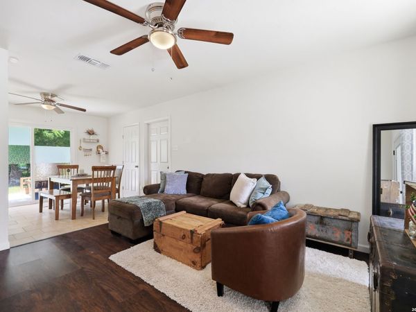 6707 Pear Tree, San Antonio, TX 78218