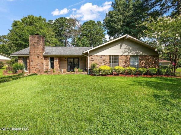 65 Summit Ridge Drive, Brandon, MS 39042