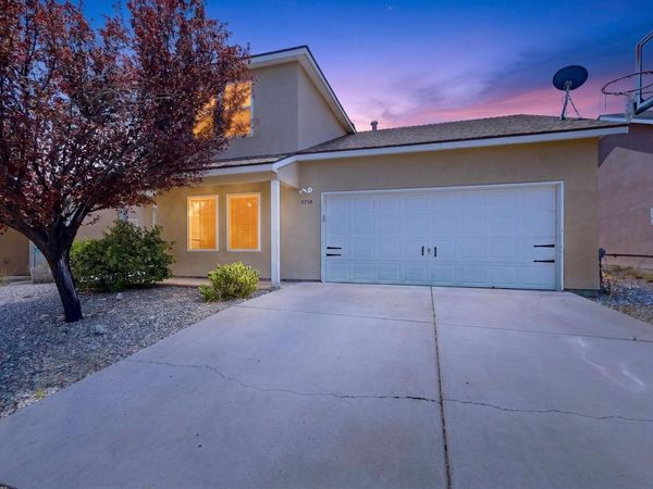 5758 Pinon Altos Road NW, Albuquerque, NM 87114