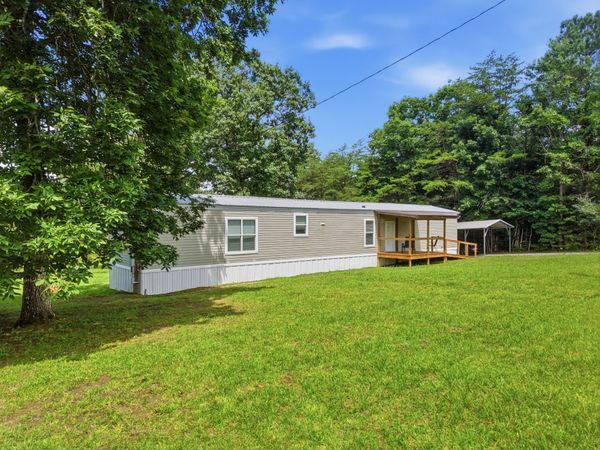 1180 Lake Hill Rd , Monterey, TN 38574