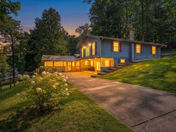 554 Hickman Shores Rd, Dover, TN 37058