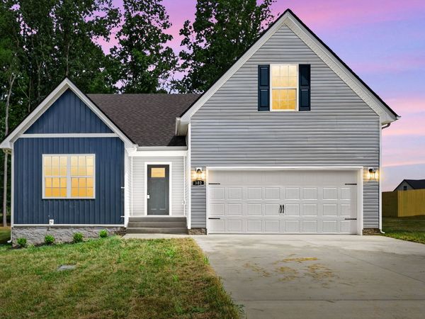 302 Tisha Ct, Clarksville, TN 37042