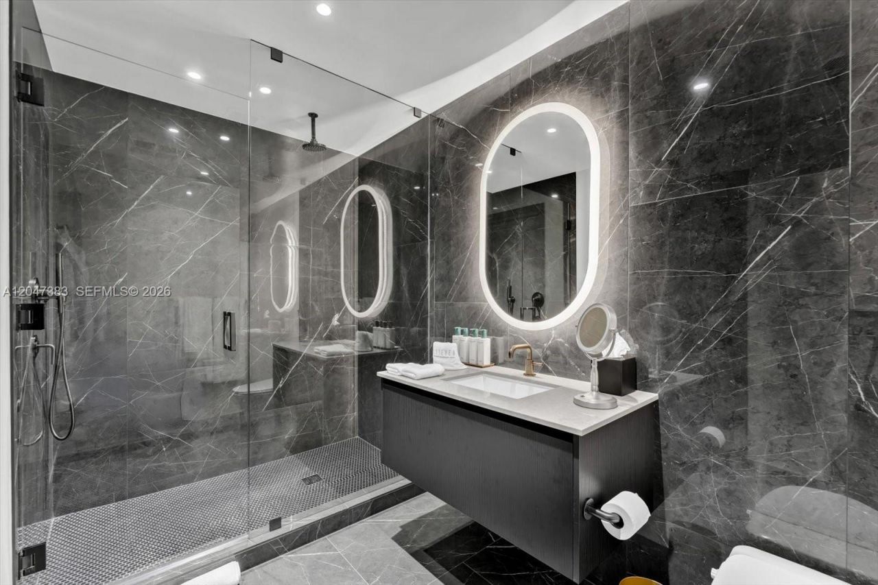20 NE 11th St, Unit 3105, Miami, FL 33132 Photo