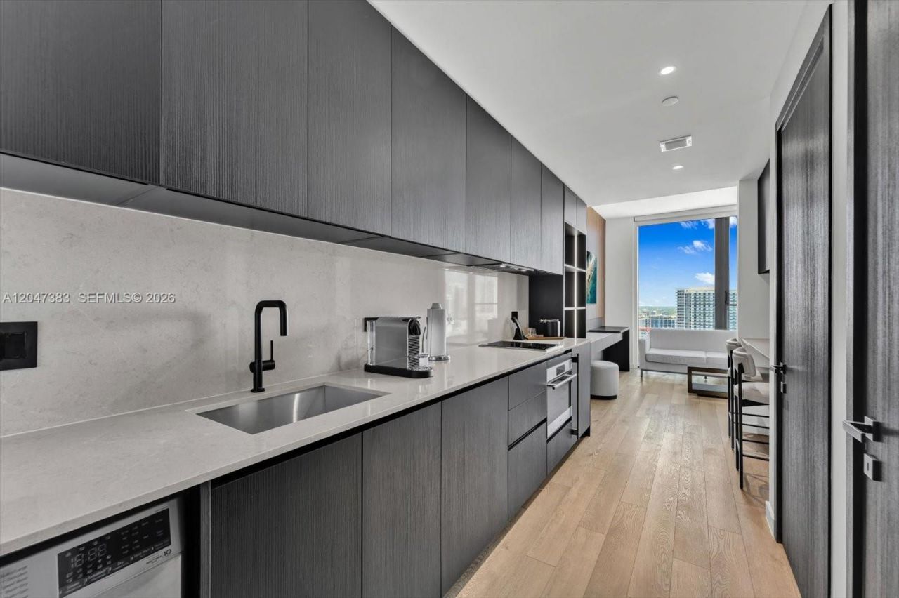 20 NE 11th St, Unit 3105, Miami, FL 33132 Photo