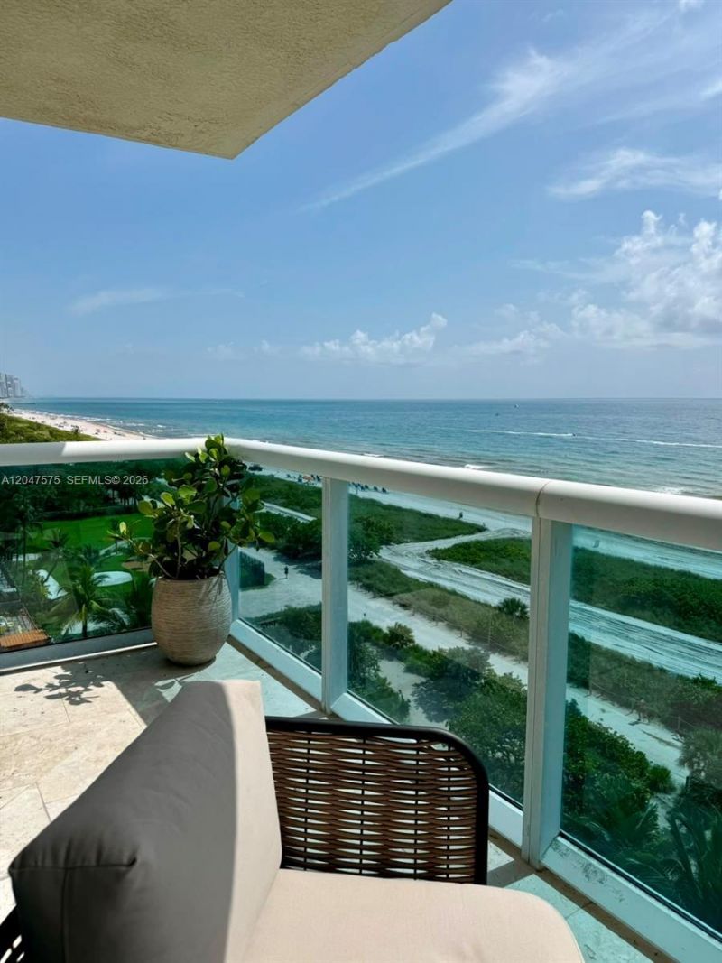 9201 Collins Ave , Unit 826, Surfside, FL 33154 Photo