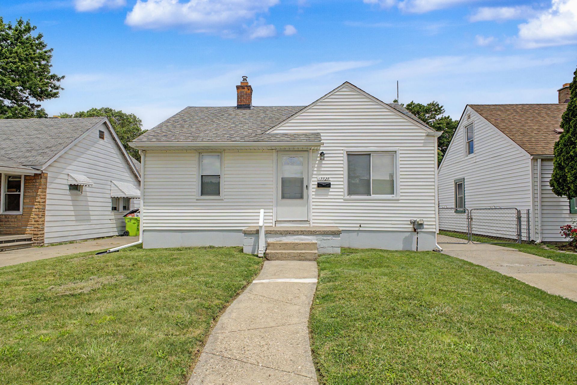 17727 Lowell Street, Roseville, MI 48066 Main Photo