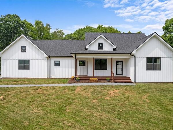 287 Wolfe Road , Sparta, NC 28675