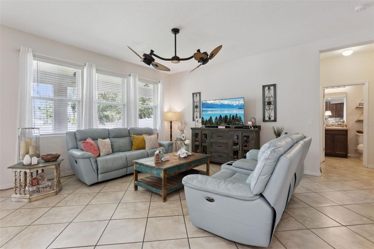 2514 Plumadore Drive, Grand Island, FL 32735 Photo