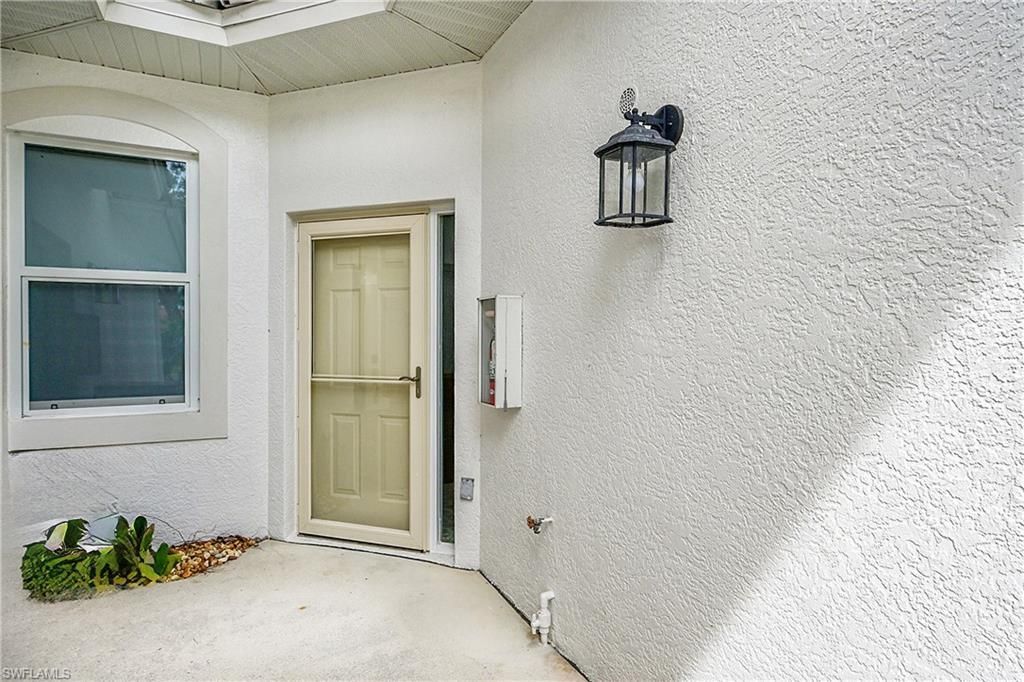 4700 Yacht Harbor Dr , Unit 612, Naples, FL 34112 Photo