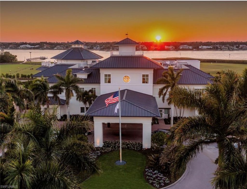 4700 Yacht Harbor Dr , Unit 612, Naples, FL 34112 Photo