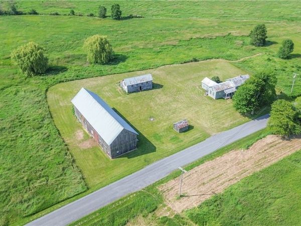 21585 S Shore Road , Three Mile Bay, NY 13693