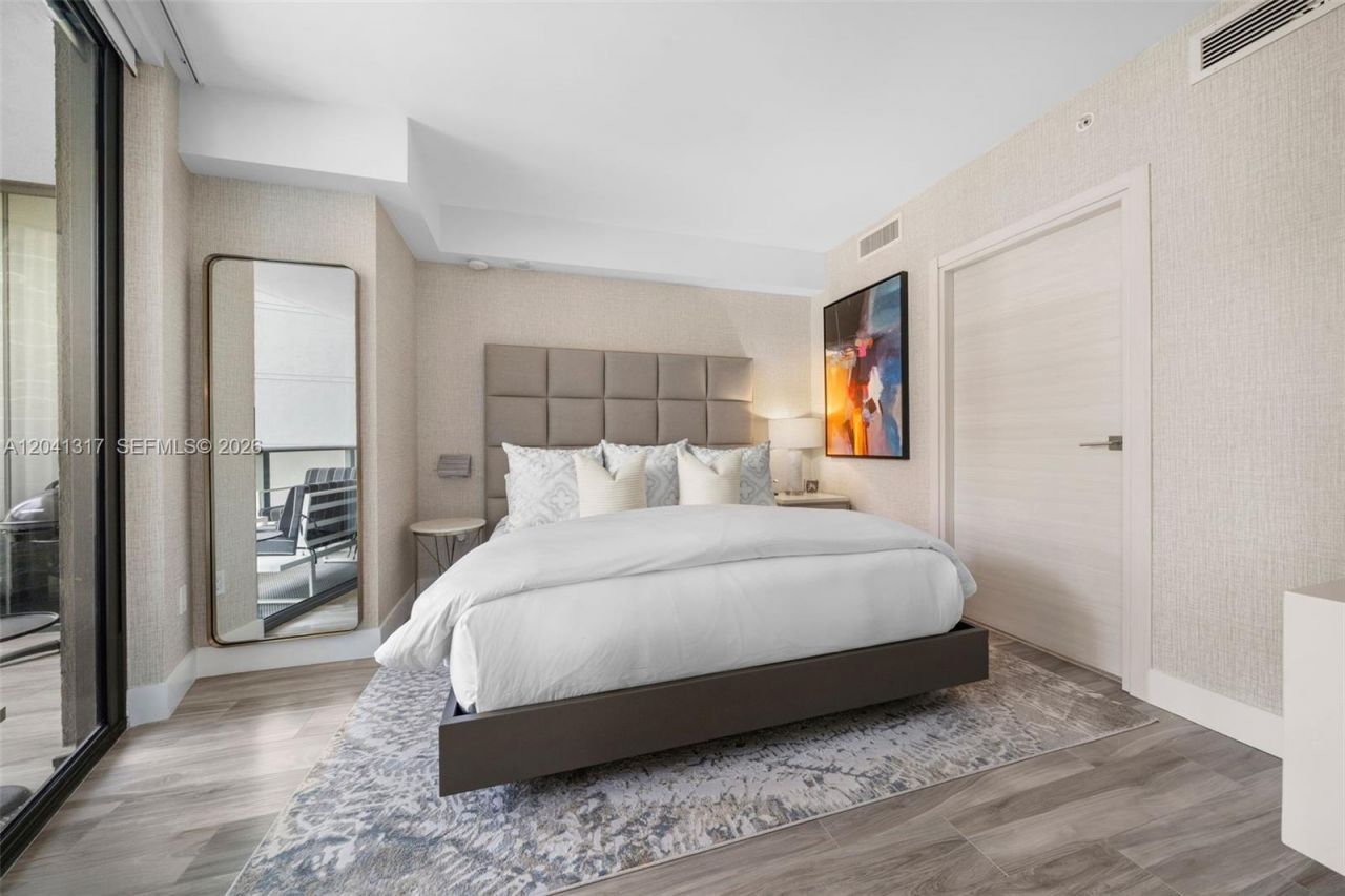 801 S Miami Ave , Unit 1604, Miami, FL 33130 Photo