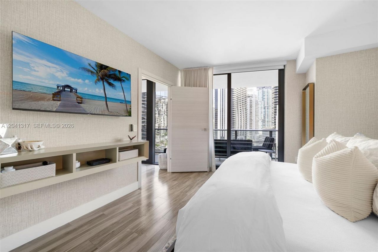 801 S Miami Ave , Unit 1604, Miami, FL 33130 Photo